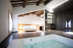 Hotel con Jacuzzi in Camera Ferrara