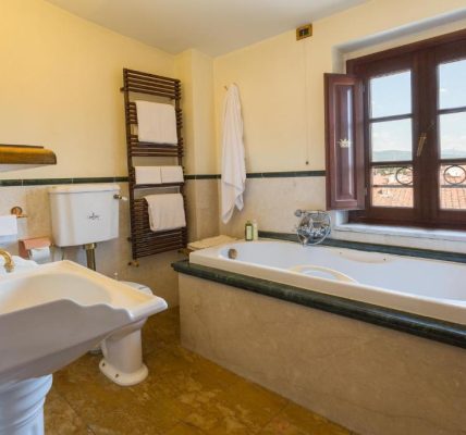 Hotel con Jacuzzi in Camera Lucca