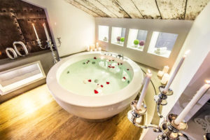 Jacuzzi Viola Rooms