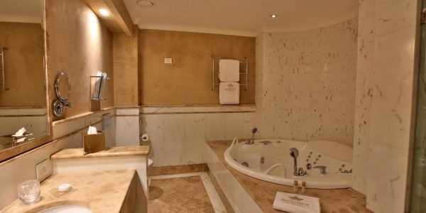 Hotel con Jacuzzi in Camera Modena