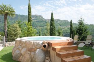 Stanza con Jacuzzi Tremosine Sul Garda