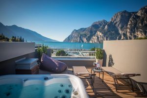 Hotel Riva del Garda con Jacuzzi in Camera